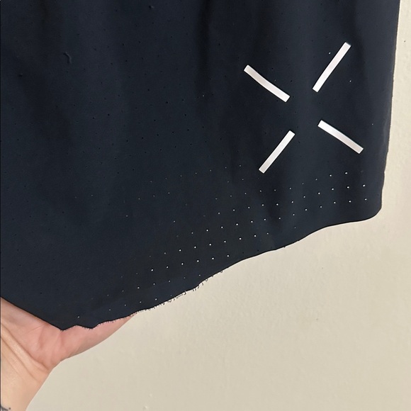 Ten Thousand Men’s Athletic Shorts XS 5” - Picture 2 of 3